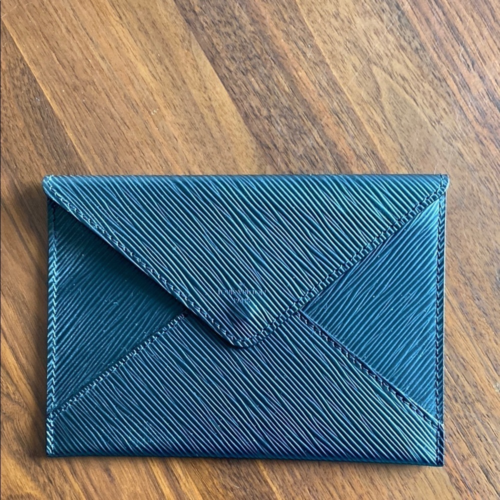 Louis vuitton - Black Textured Envelope Clutch